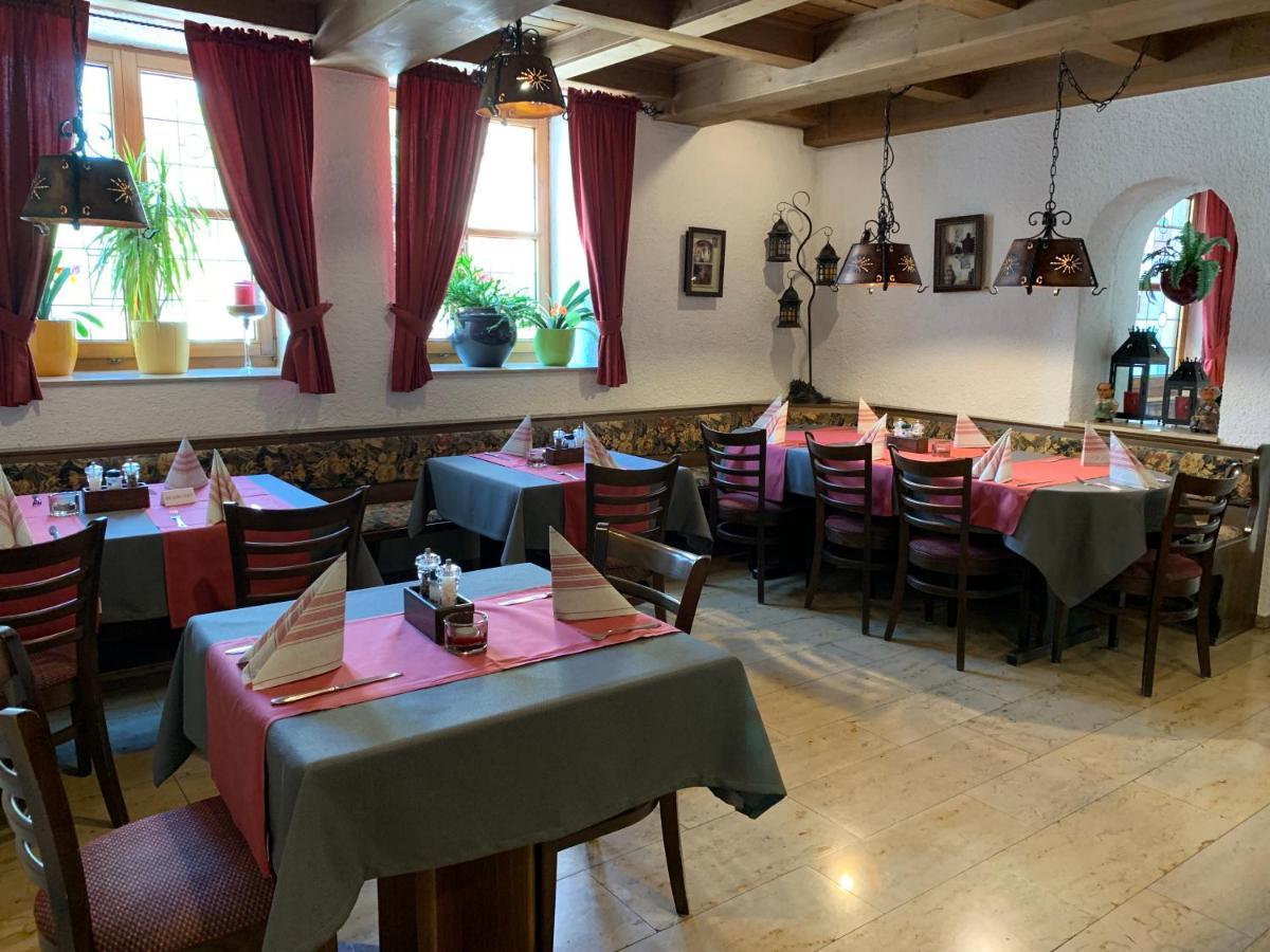 Gasthof Zum Baeren Asperg Exterior foto