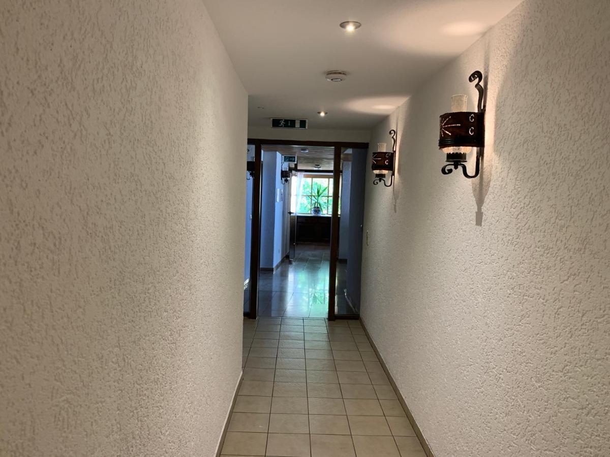 Gasthof Zum Baeren Asperg Exterior foto